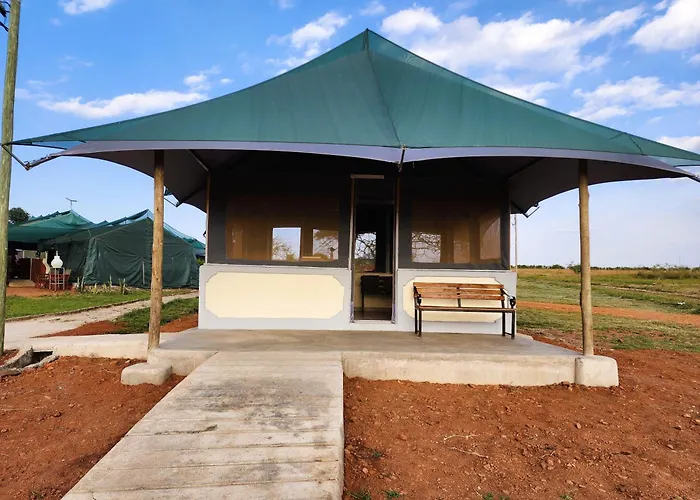 Endeem Mara Resort