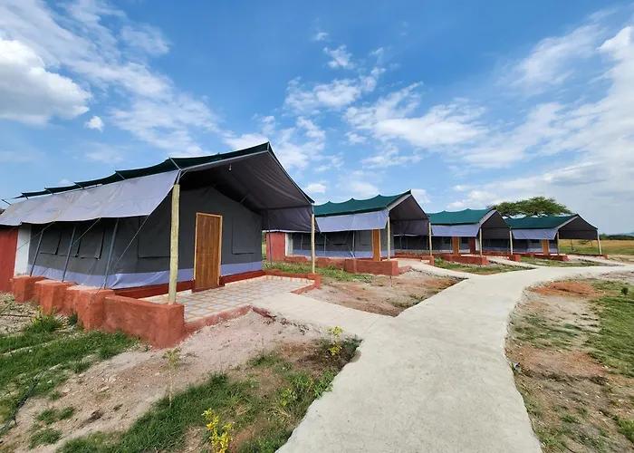 Endeem Mara Resort