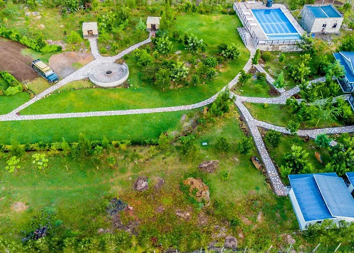 Rianta Hills Mara Resort